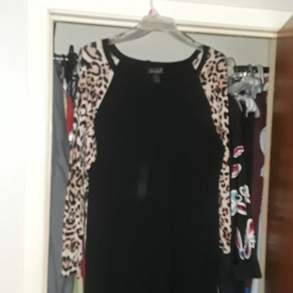 Long sleeved. Dress. Light sweater material
